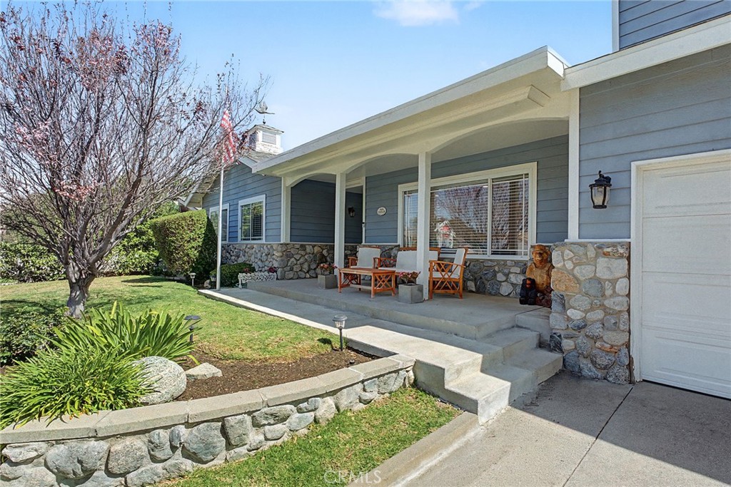 24348 Cross Street Newhall, CA 91321 - Photo 1 of 35