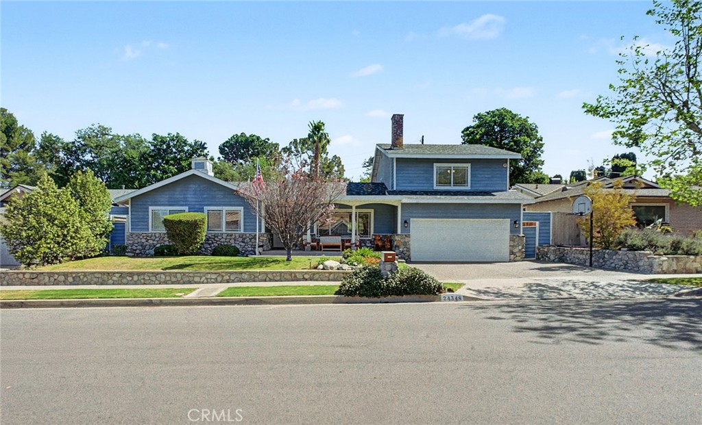 24348 Cross Street Newhall, CA 91321 - Photo 2 of 35