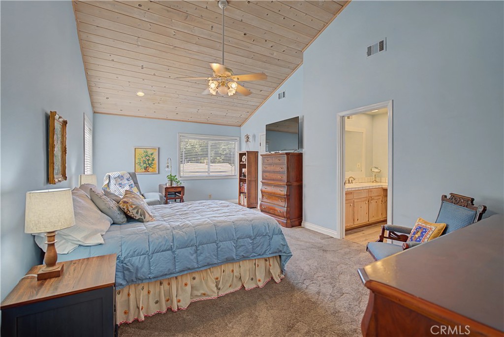 24348 Cross Street Newhall, CA 91321 - Photo 23 of 35 Primary Suite