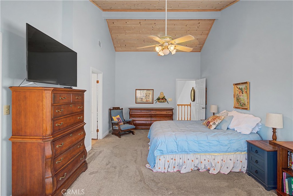 24348 Cross Street Newhall, CA 91321 - Photo 25 of 35