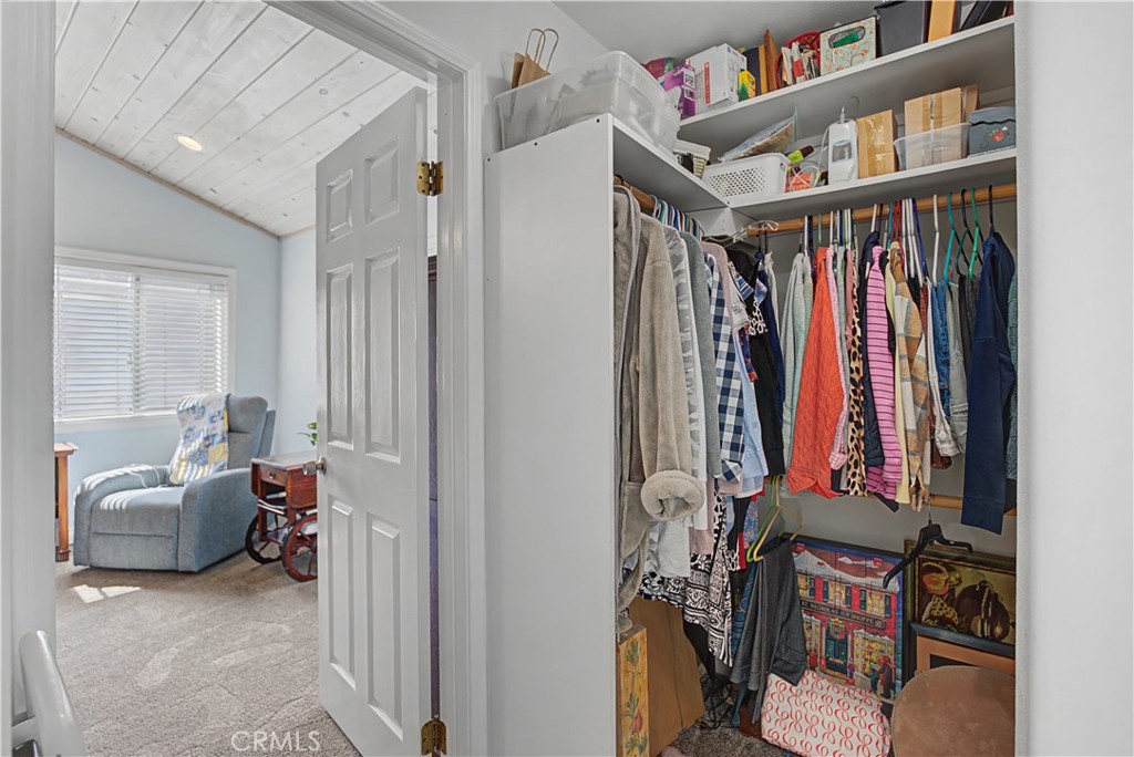 24348 Cross Street Newhall, CA 91321 - Photo 26 of 35