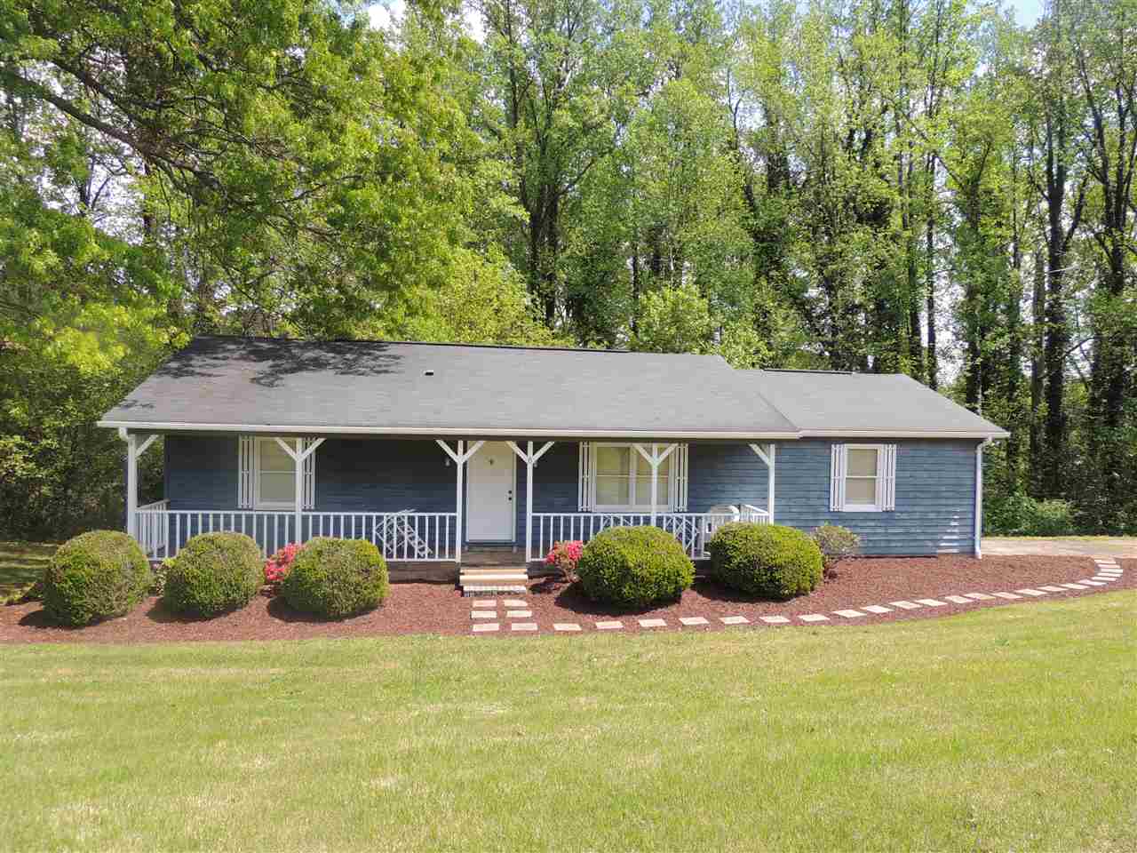 8 Nichols Drive Inman, SC 29349 - Photo 1 of 19