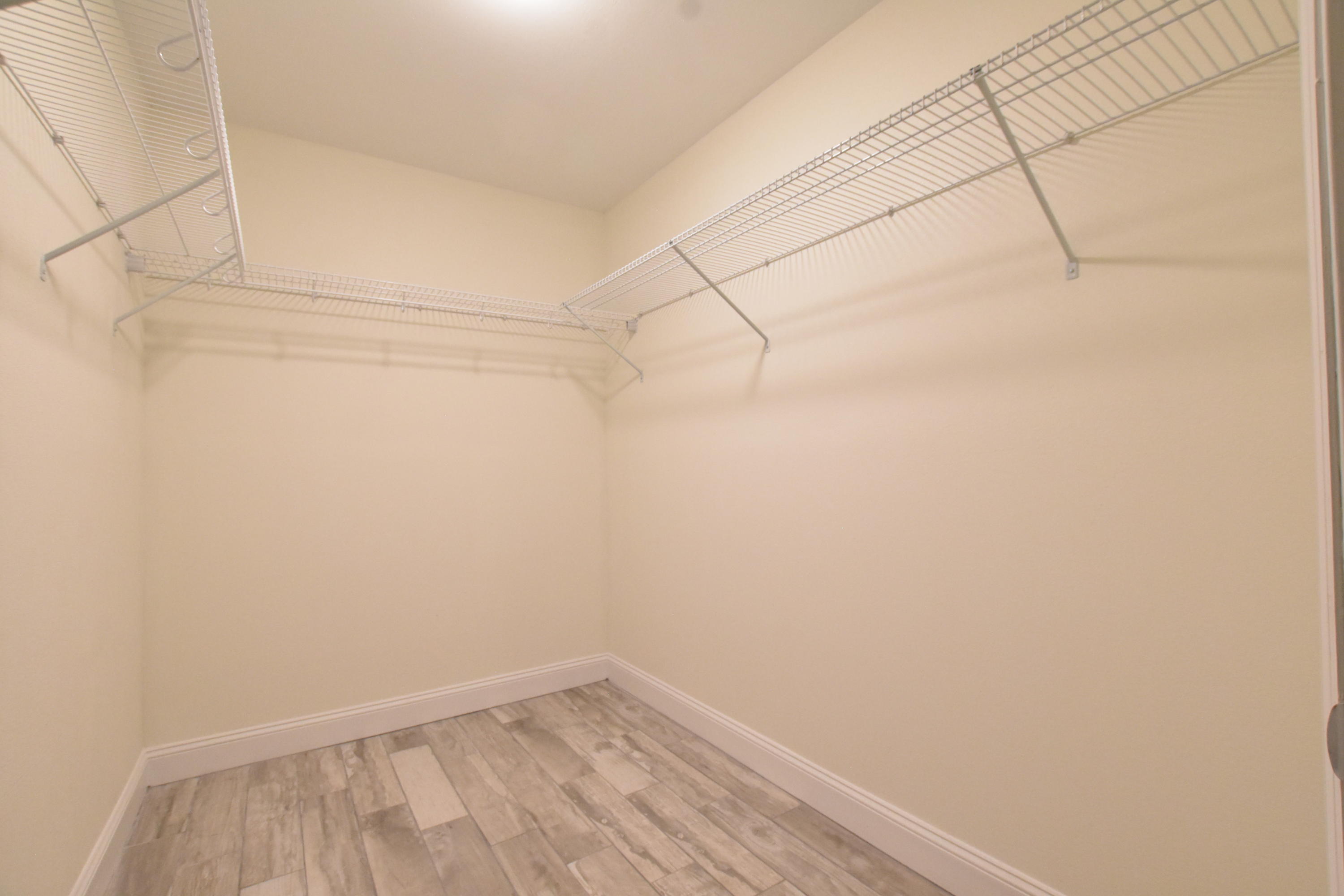 8401 Salerno Road Fort Pierce, FL 34951 - Photo 13 of 19 DSC_5714