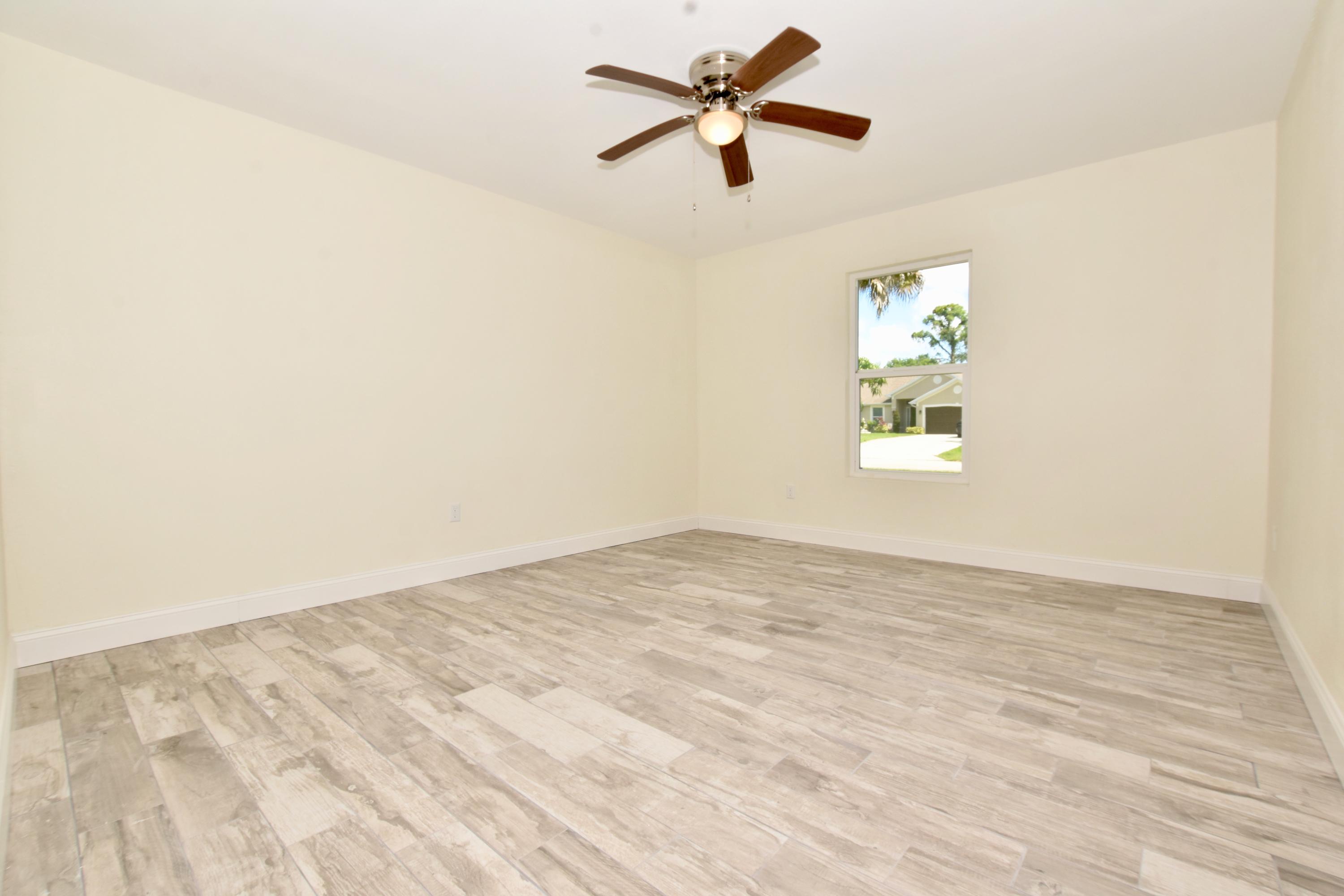 8401 Salerno Road Fort Pierce, FL 34951 - Photo 14 of 19 DSC_5770