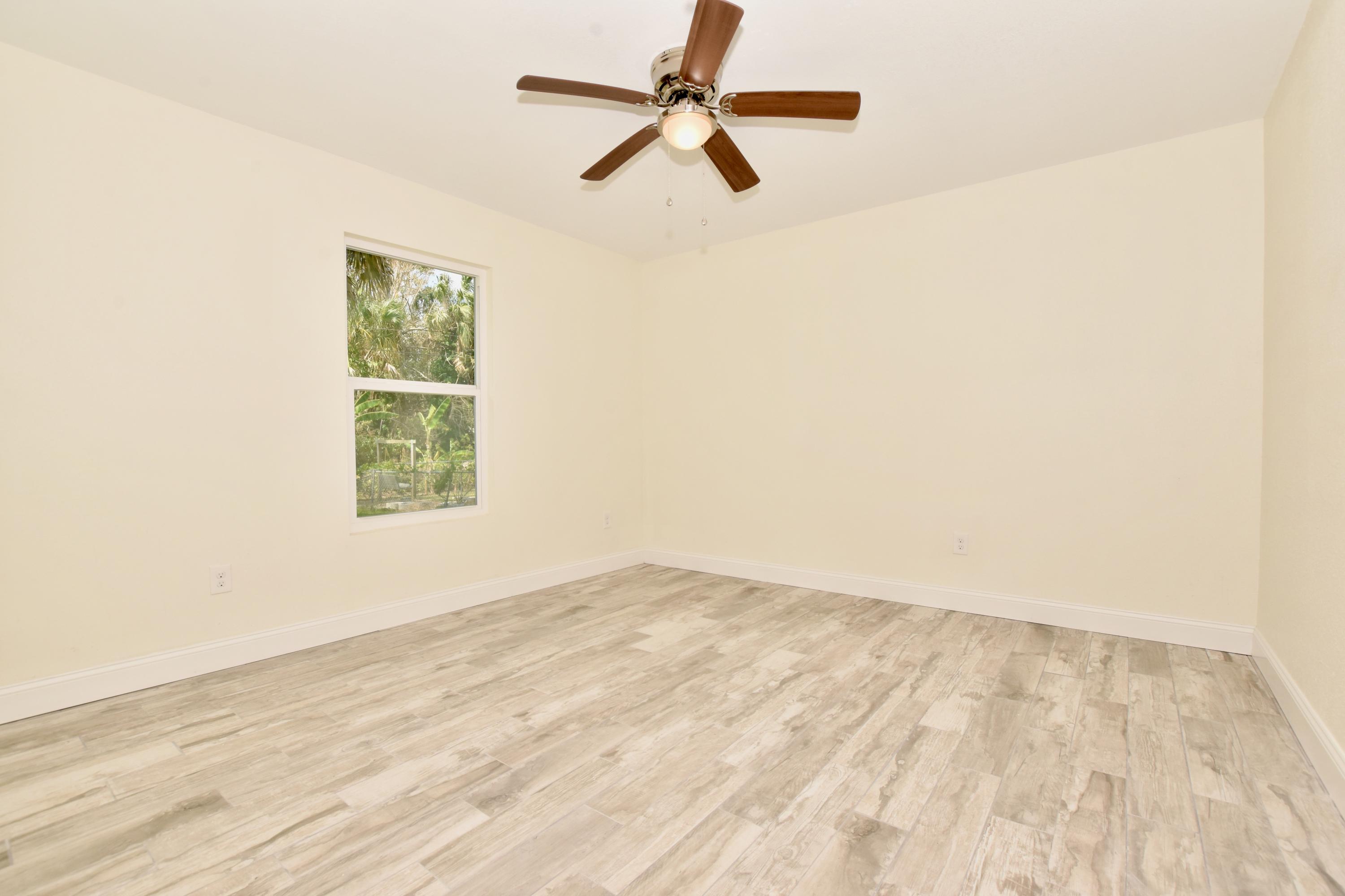 8401 Salerno Road Fort Pierce, FL 34951 - Photo 16 of 19 DSC_5769