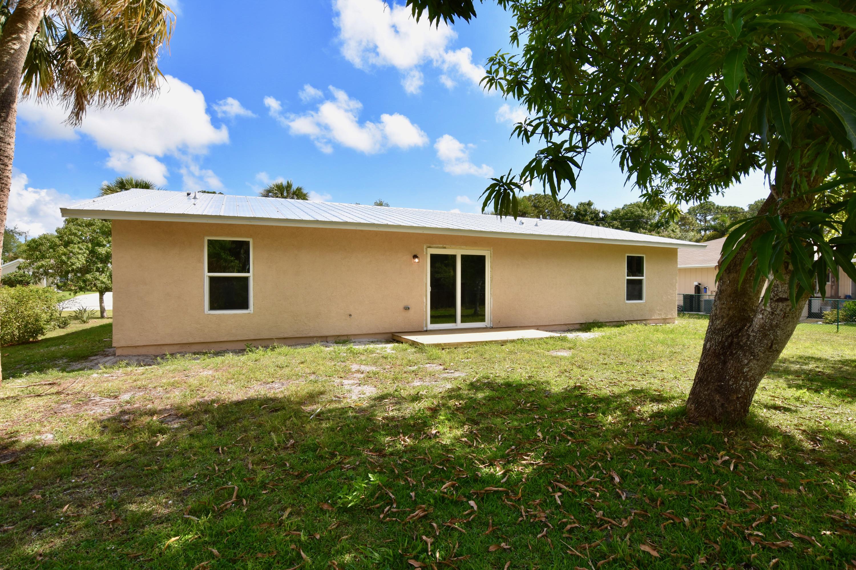 8401 Salerno Road Fort Pierce, FL 34951 - Photo 17 of 19 DSC_5753