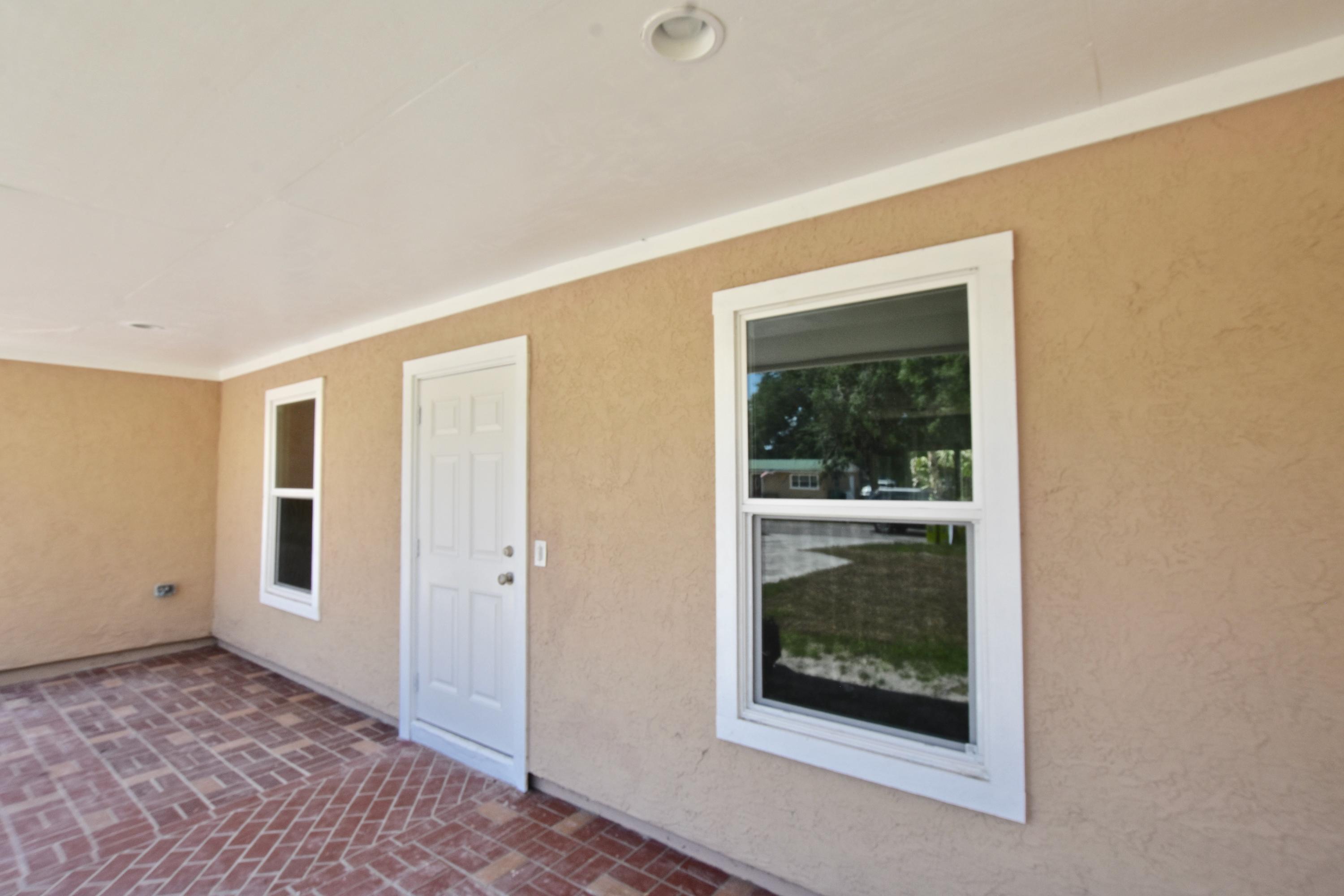 8401 Salerno Road Fort Pierce, FL 34951 - Photo 5 of 19 DSC_5804