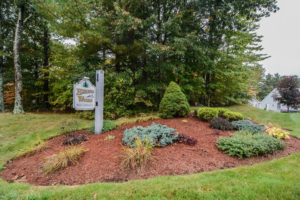35 Hadleigh Road, Unit 35 Windham, NH 03087 - Photo 39 of 39 a sign board with a park