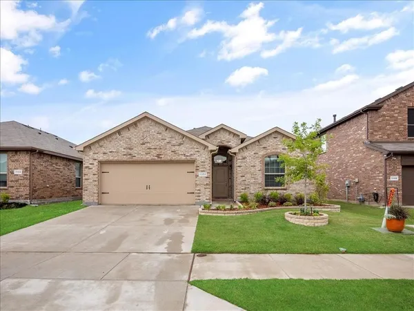 $2,300 | 1104 Genola Drive, Fort Worth, TX 76177