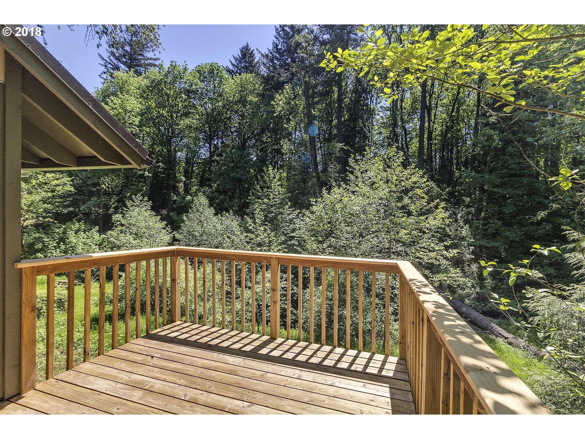340 Southwest Custer Street Portland, OR 97219 - Photo 16 of 26 Gallery Image 16