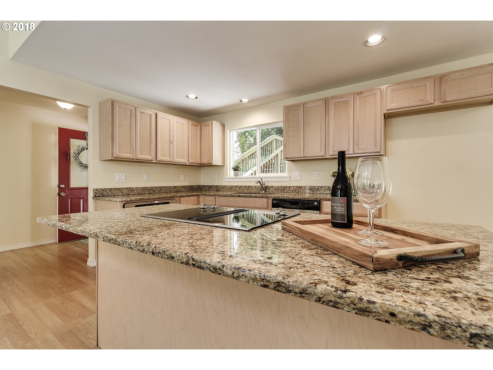 340 Southwest Custer Street Portland, OR 97219 - Photo 6 of 26 Gallery Image 6