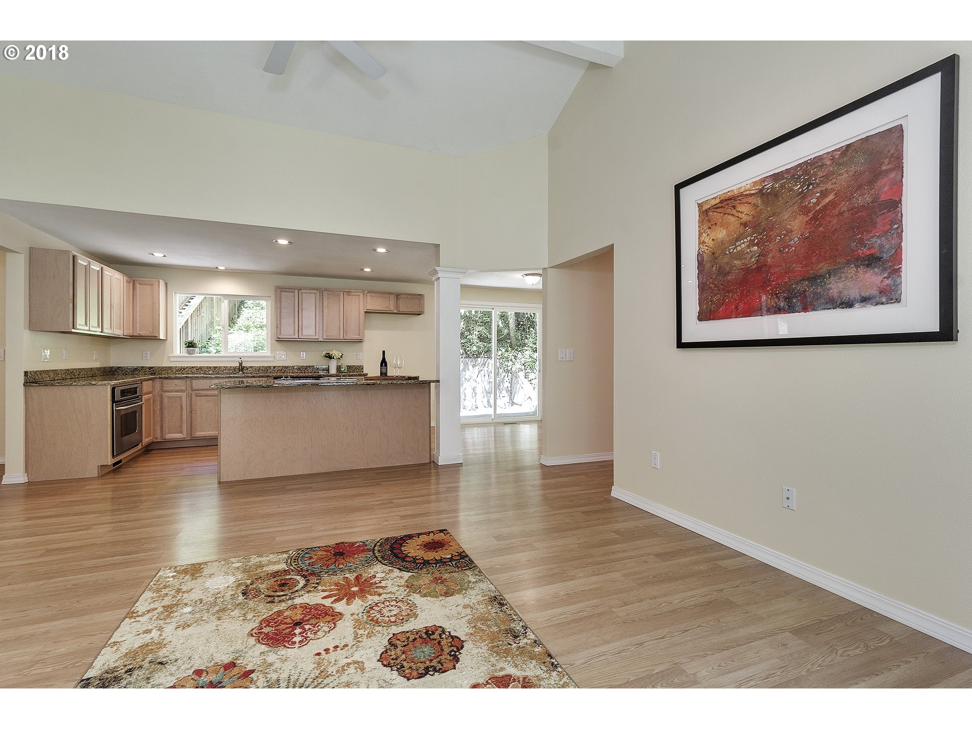 340 Southwest Custer Street Portland, OR 97219 - Photo 7 of 26 Gallery Image 7