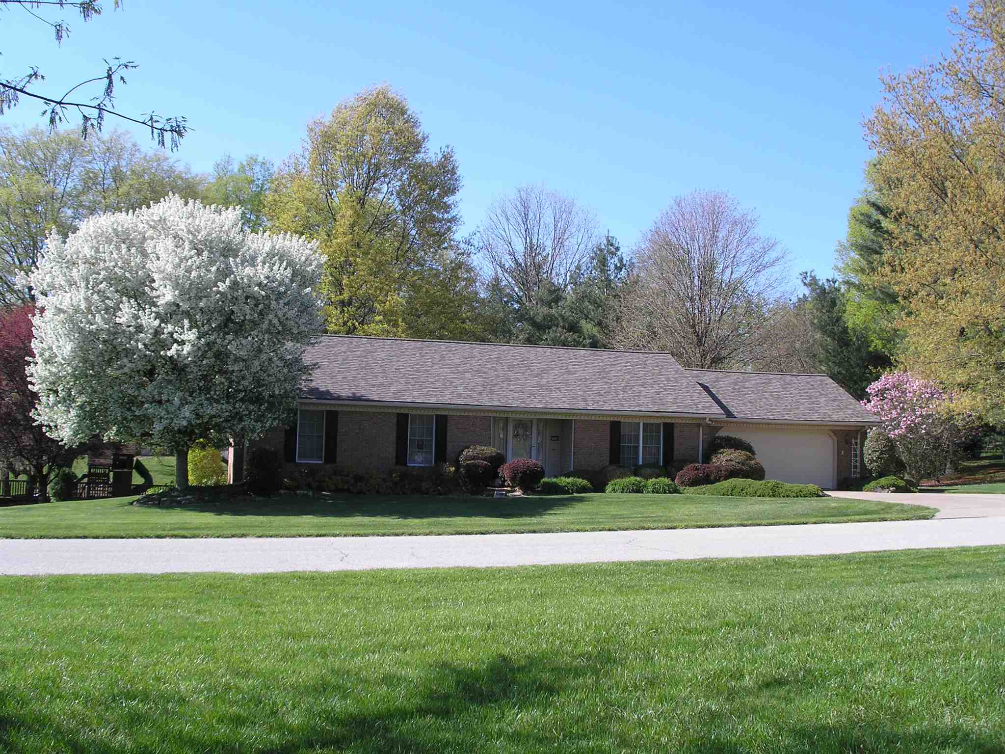 992 Quail Ridge Circle Vincennes, IN 47591 - Photo 1 of 36 Gallery Image 1