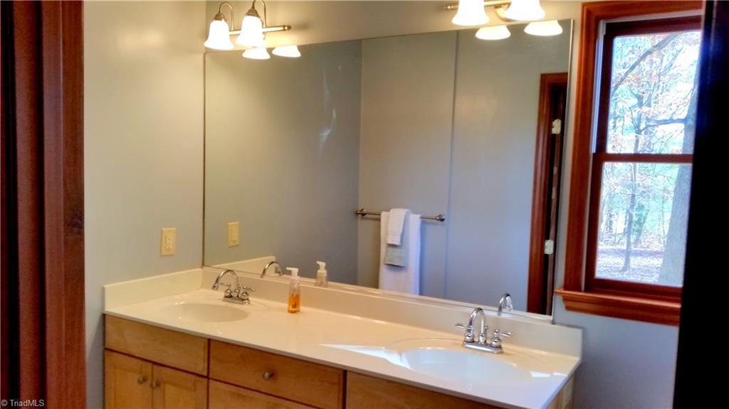 8541 Linville Road Oak Ridge, NC 27310 - Photo 15 of 29