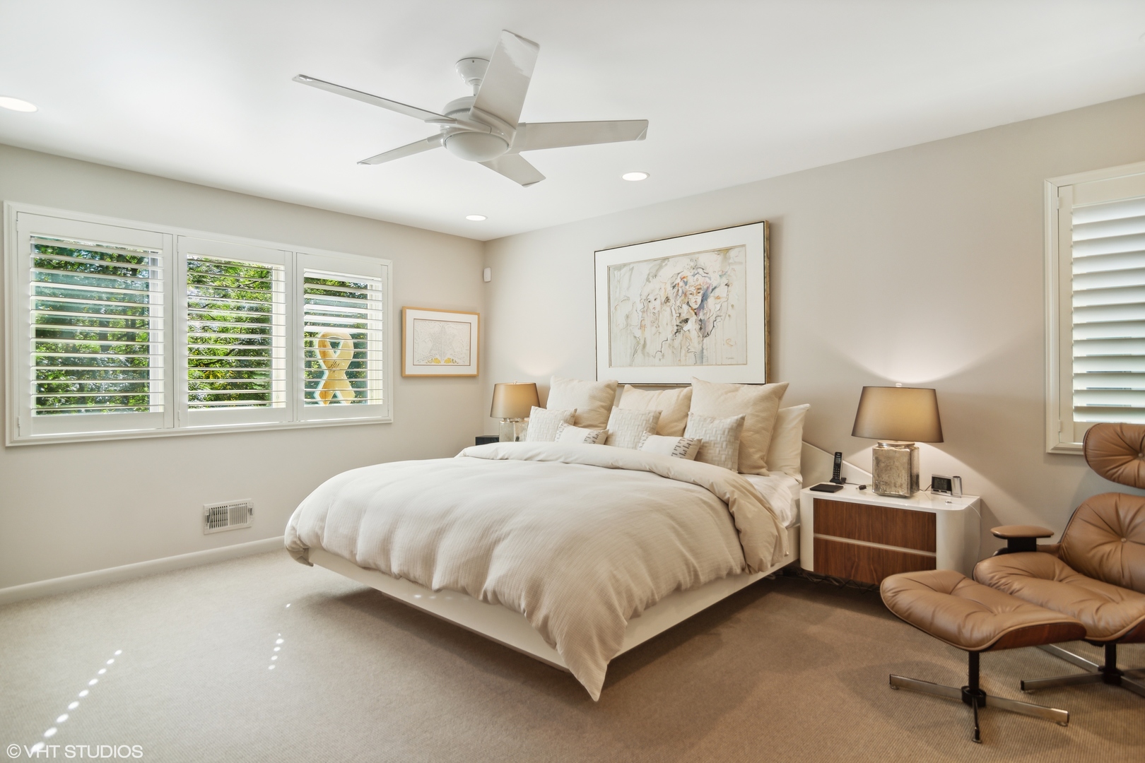 3134 Temple Lane Wilmette, IL 60091 - Photo 18 of 32 a bedroom with a large bed and two window