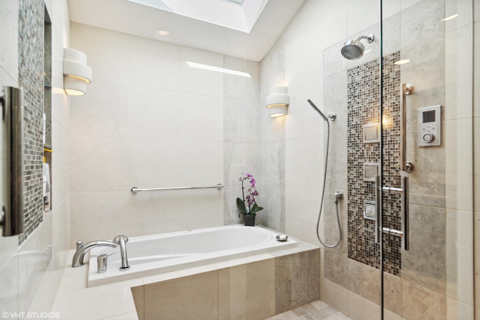 3134 Temple Lane Wilmette, IL 60091 - Photo 19 of 32 a bathroom with a sink and a shower