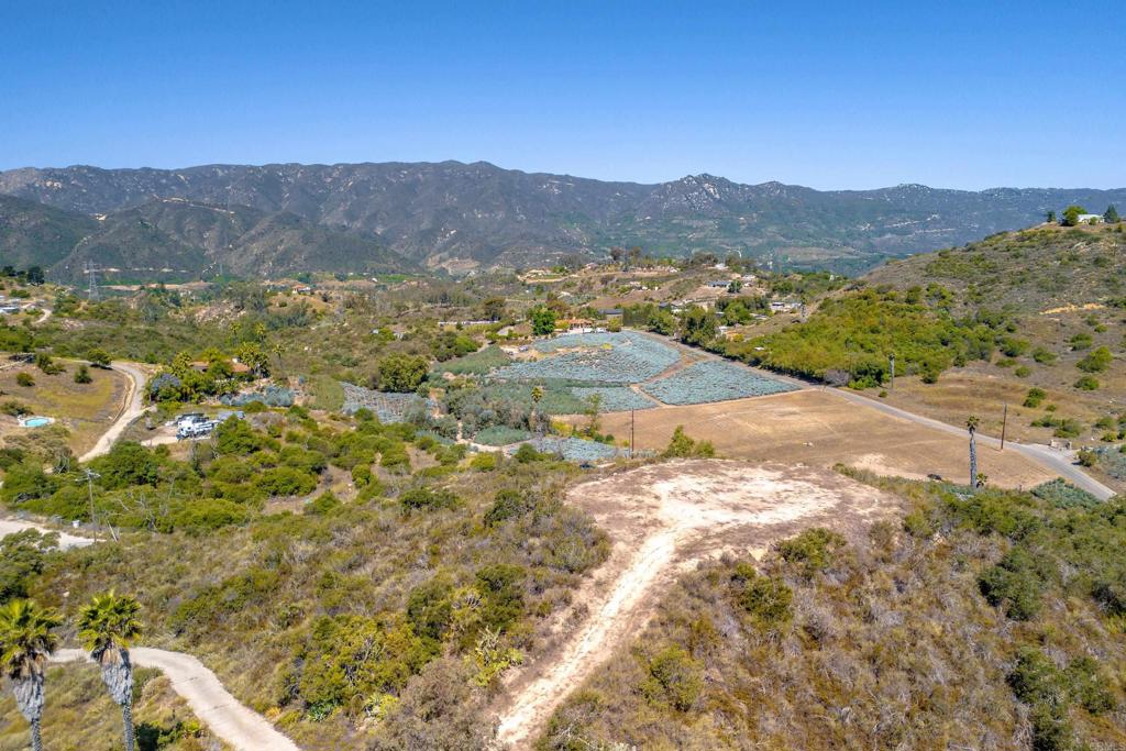 27 Daily Road Fallbrook, CA 92028 - Photo 6 of 34 a view of mountains and valleys