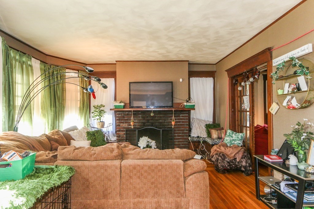16 Rupert Street Springfield, MA 01108 - Photo 8 of 30 Gallery Image 8