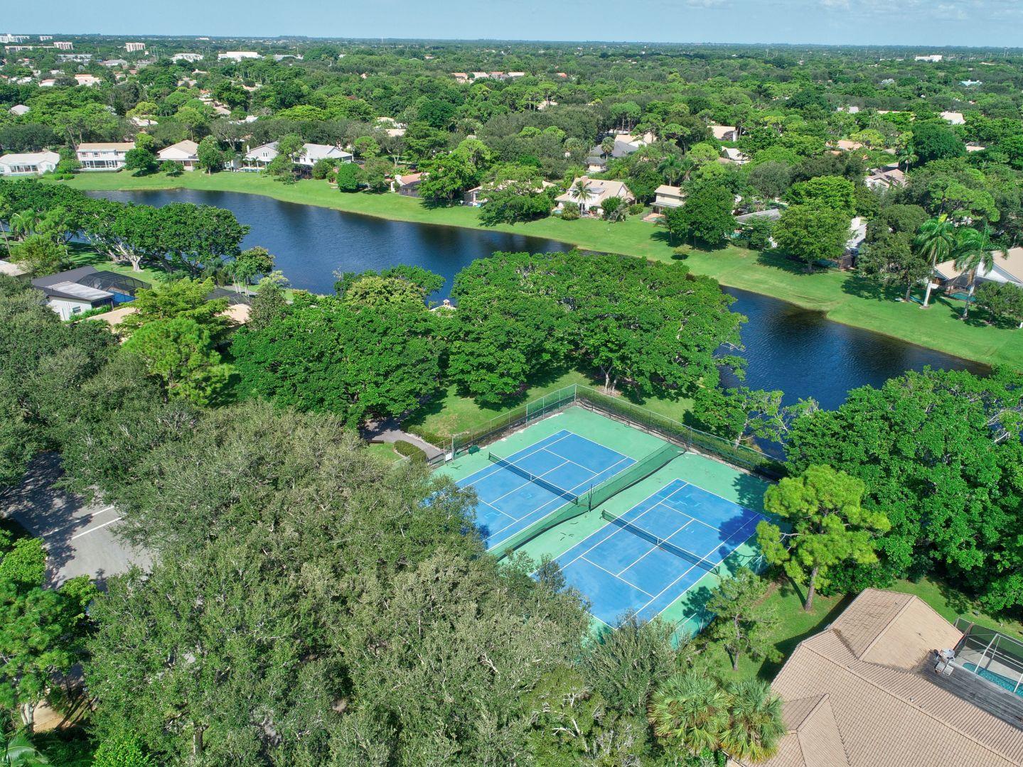 2422 Northwest 36th Street Boca Raton, FL 33431 - Photo 31 of 45 Lots of amenities!
