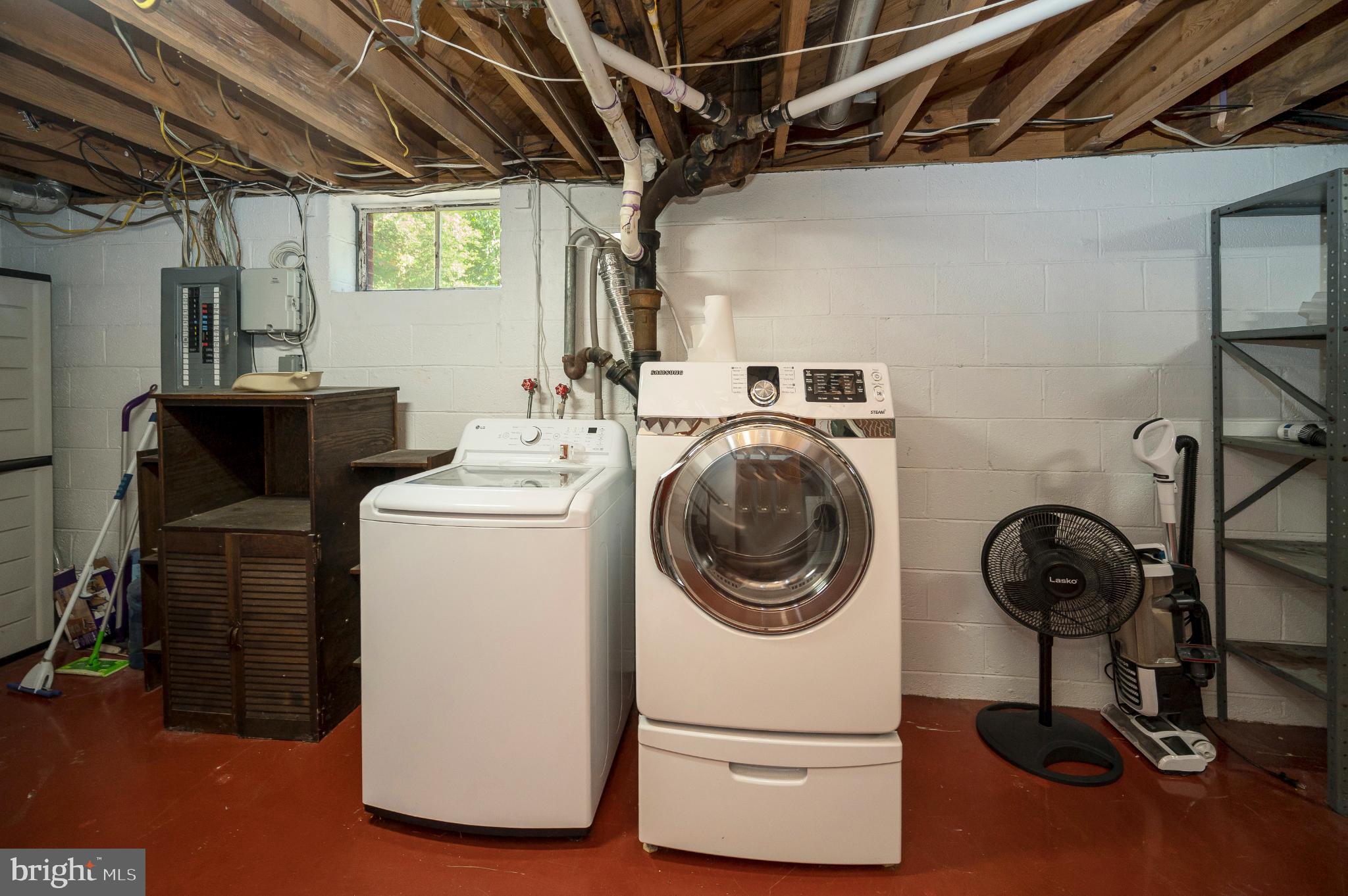 8625 Brock Road Spotsylvania, VA 22553 - Photo 27 of 47 Functional laundry area with ample storage.