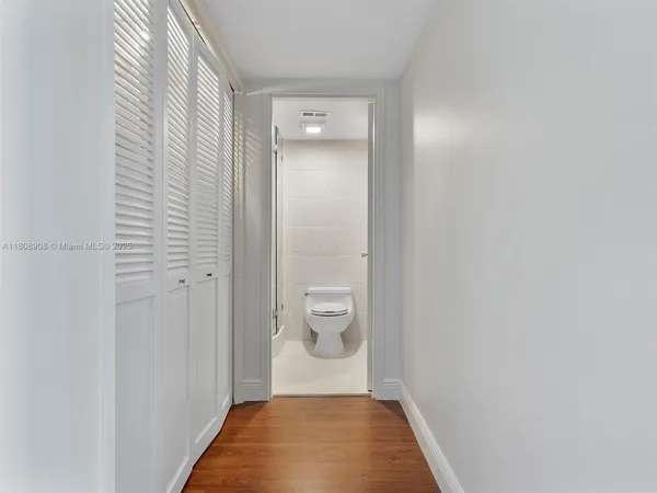 a bathroom with a toilet