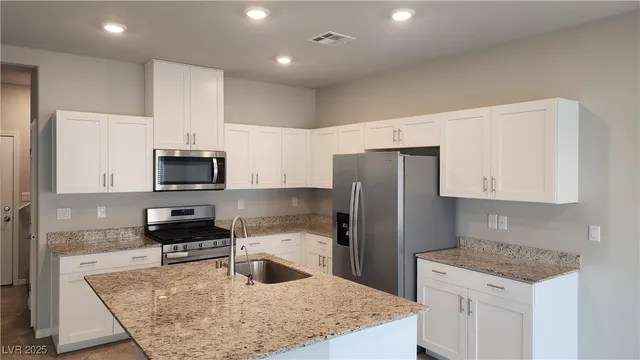 $2,295 | 7858 Morganite Avenue, Las Vegas, NV 89113