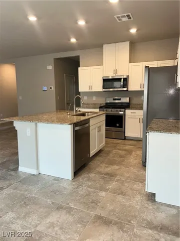 $2,295 | 7858 Morganite Avenue, Las Vegas, NV 89113