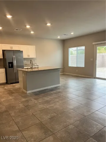 $2,295 | 7858 Morganite Avenue, Las Vegas, NV 89113