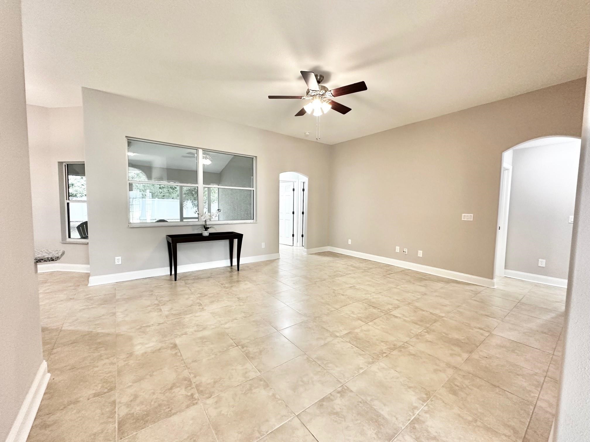 6 Ralph Place Palm Coast, FL 32164 - Photo 11 of 42 Gallery Image 11