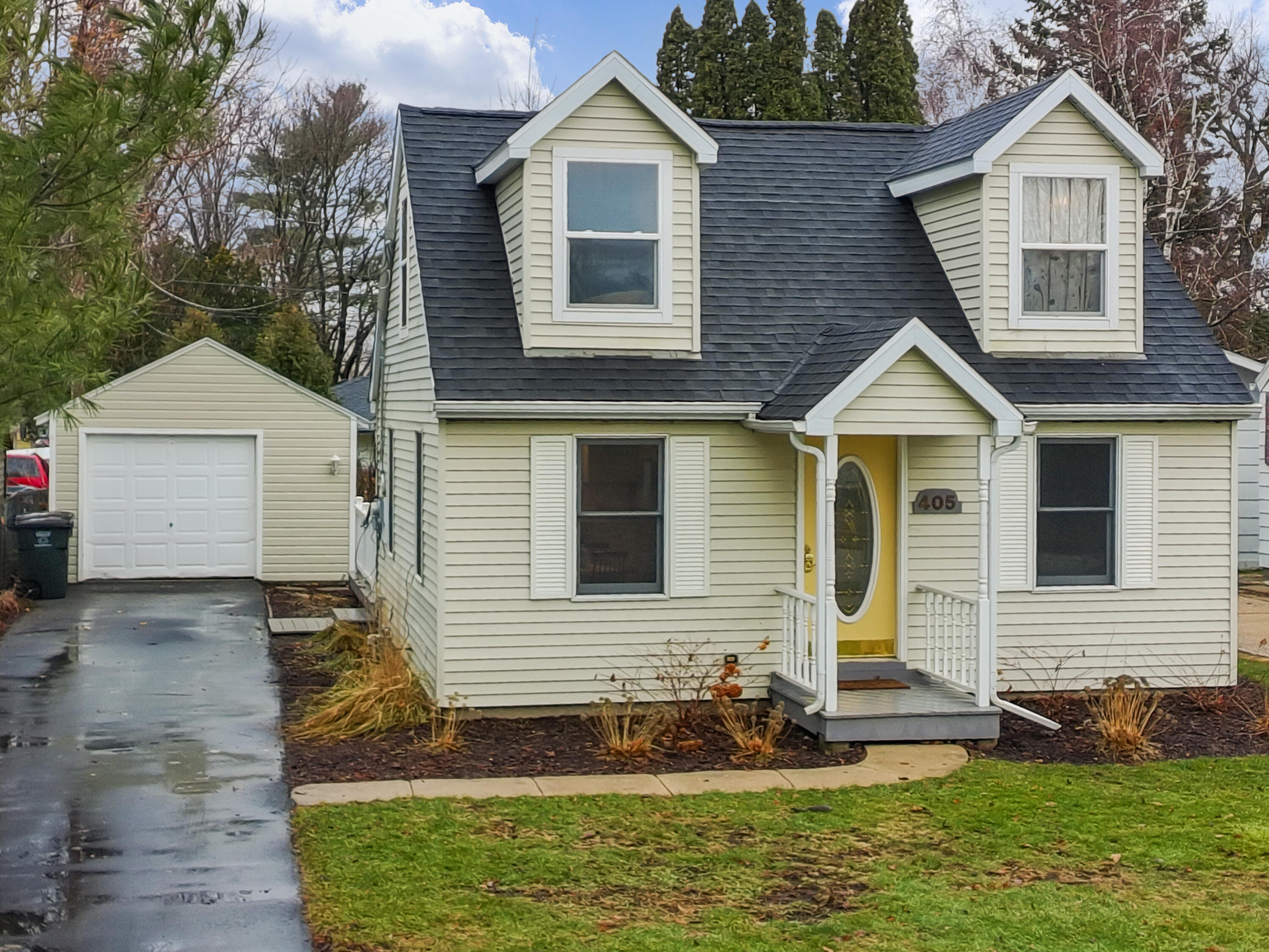405 1st Street Walworth, WI 53184 - Photo 1 of 30 Beatiful 2 bedroom, 1.5 bath Cap Cod home.