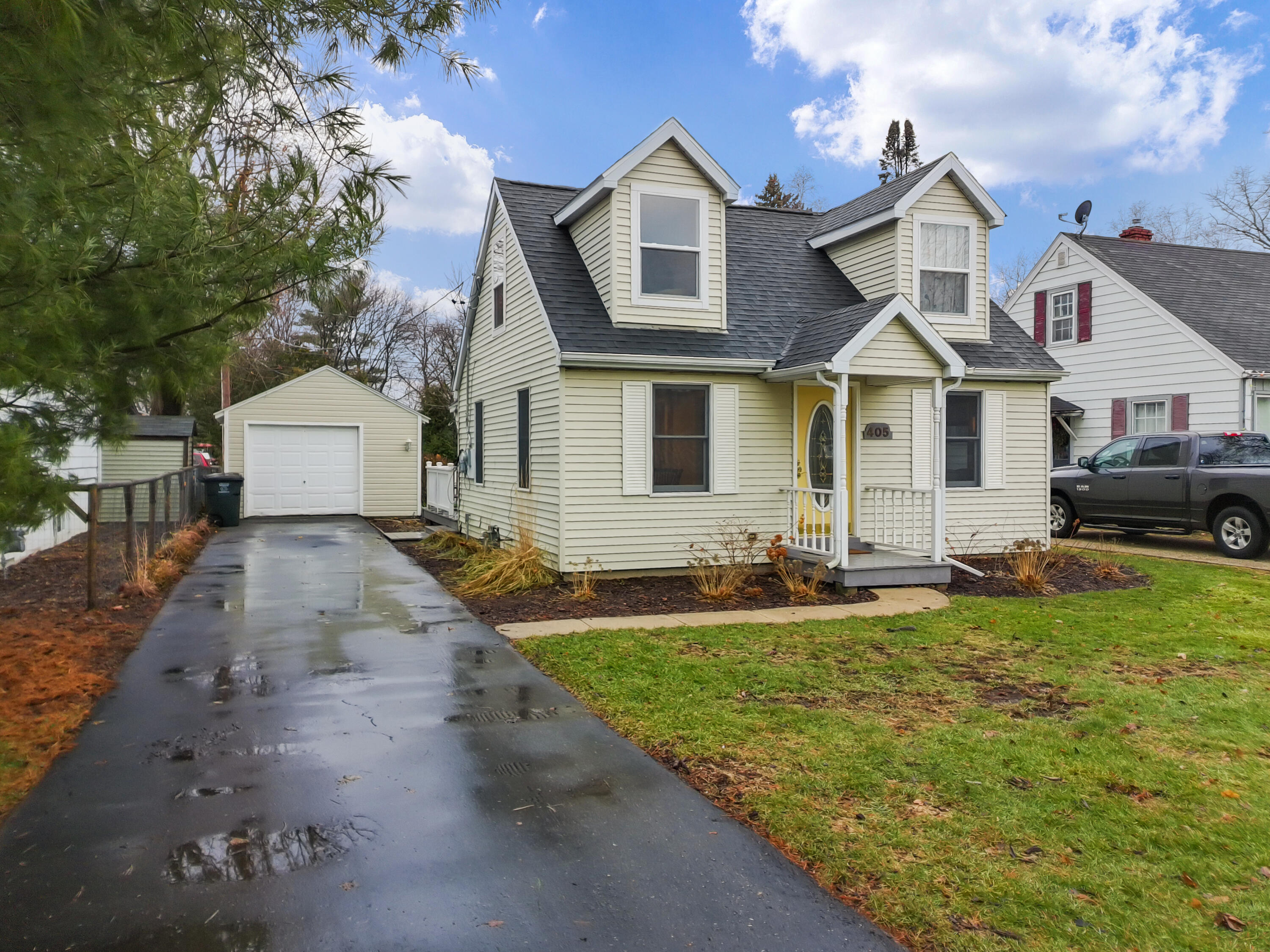 405 1st Street Walworth, WI 53184 - Photo 11 of 30 Blacktop driveway
