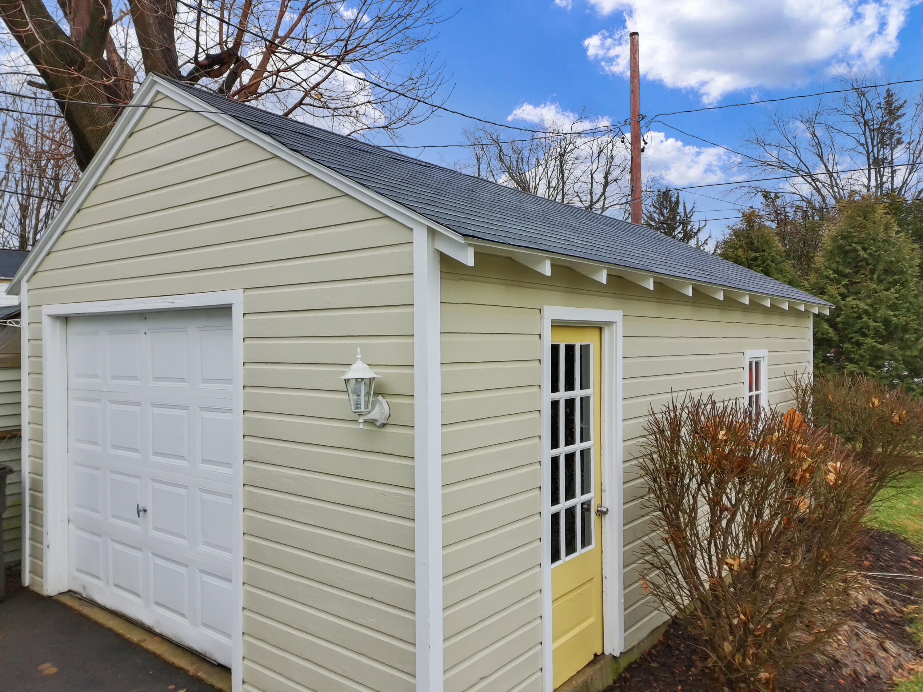 405 1st Street Walworth, WI 53184 - Photo 22 of 30 Detached Garage