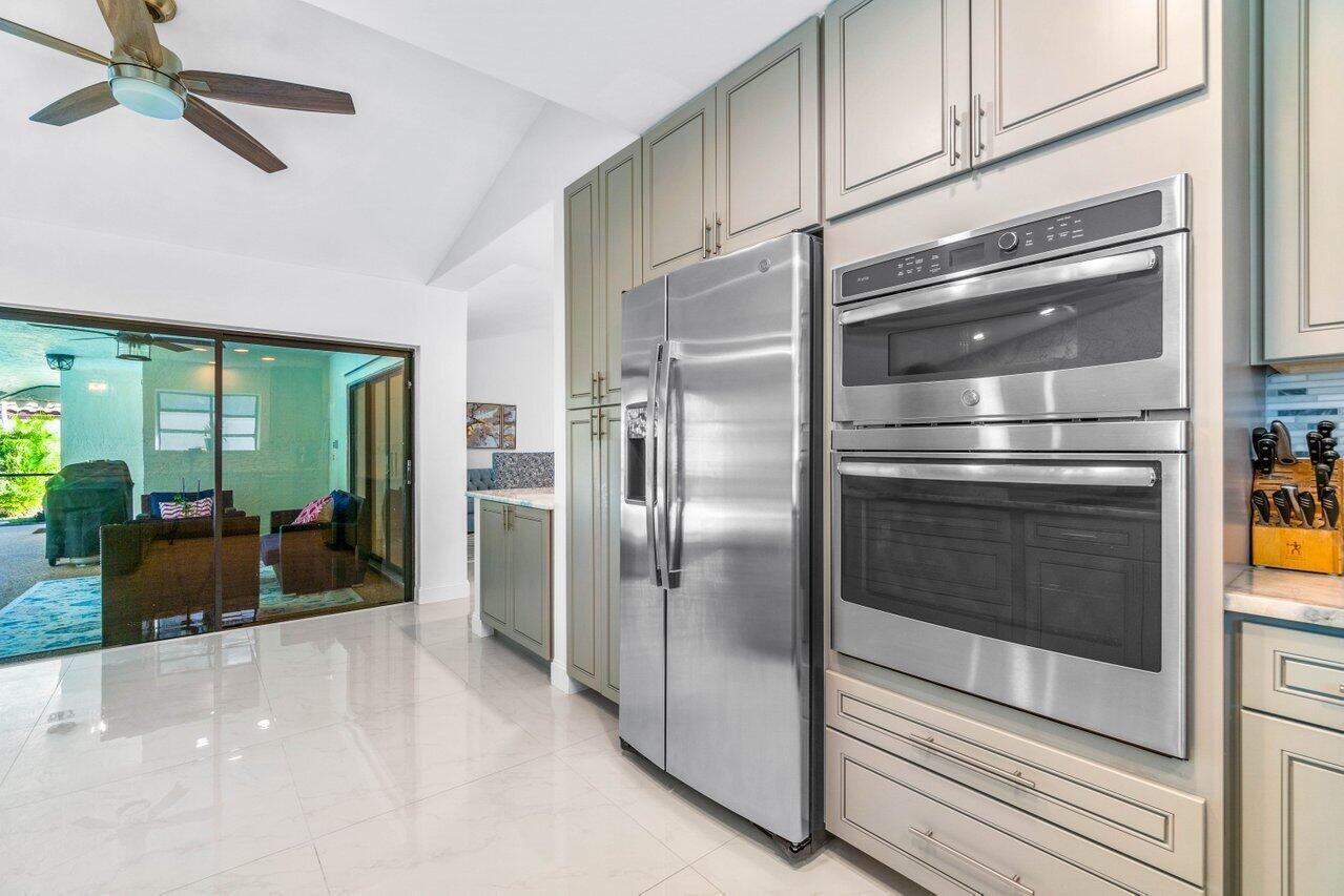 2683 Northwest 45th Street Boca Raton, FL 33434 - Photo 10 of 28 Modern Kitchen 2