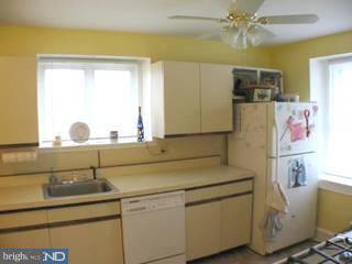24 Sycamore Road Havertown, PA 19083 - Photo 4 of 6
