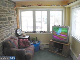 24 Sycamore Road Havertown, PA 19083 - Photo 5 of 6
