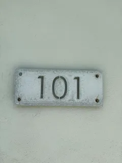 $2,300 | 609 Northeast 13th Avenue, Unit 101, Fort Lauderdale, FL 33304