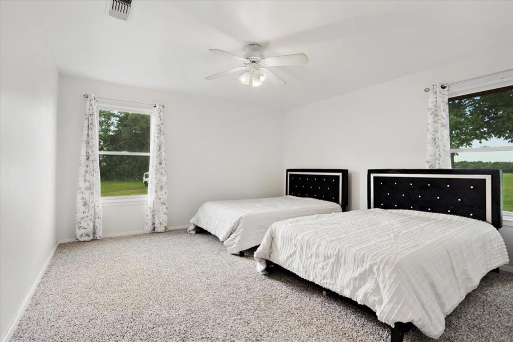 258 County Road Paris, TX 75462 - Photo 24 of 36