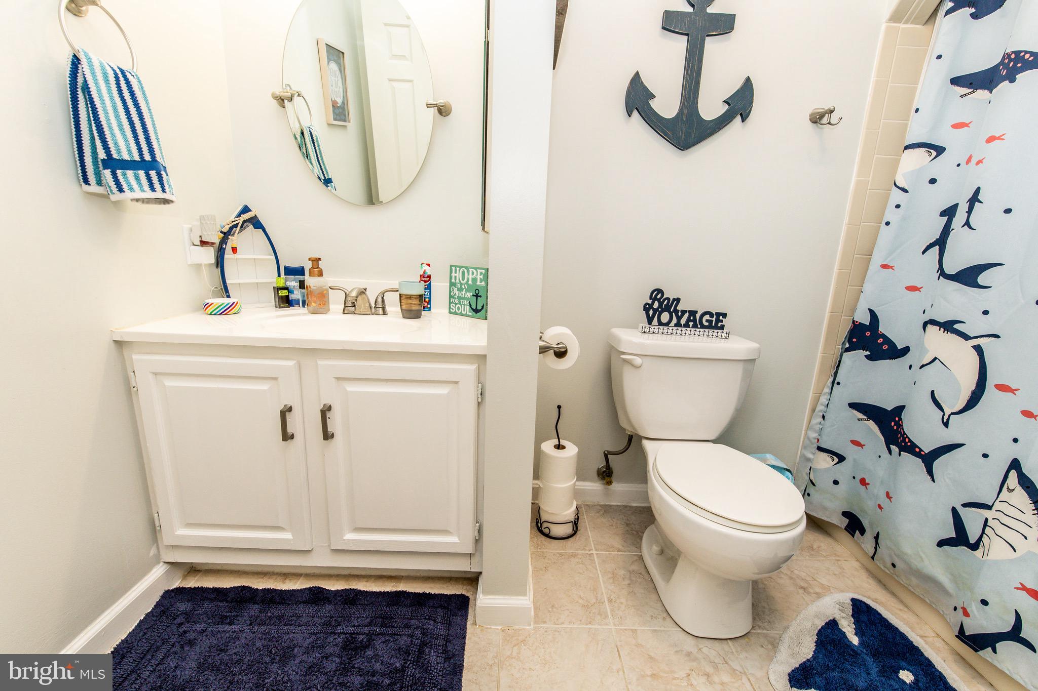 525 Post Oak Road Annapolis, MD 21401 - Photo 58 of 92 Upper level bathroom