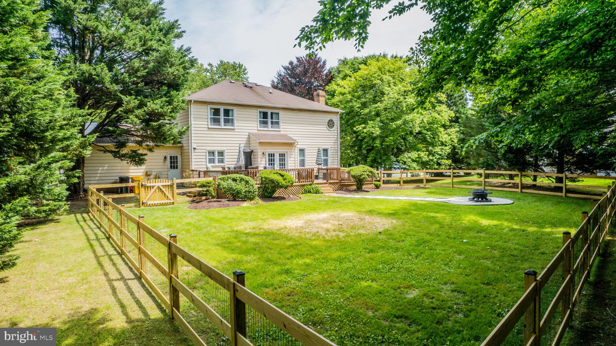 525 Post Oak Road Annapolis, MD 21401 - Photo 6 of 92 Backyard