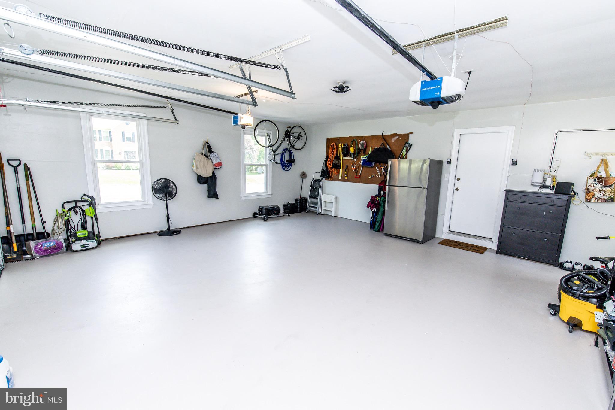 525 Post Oak Road Annapolis, MD 21401 - Photo 62 of 92 2 car garage