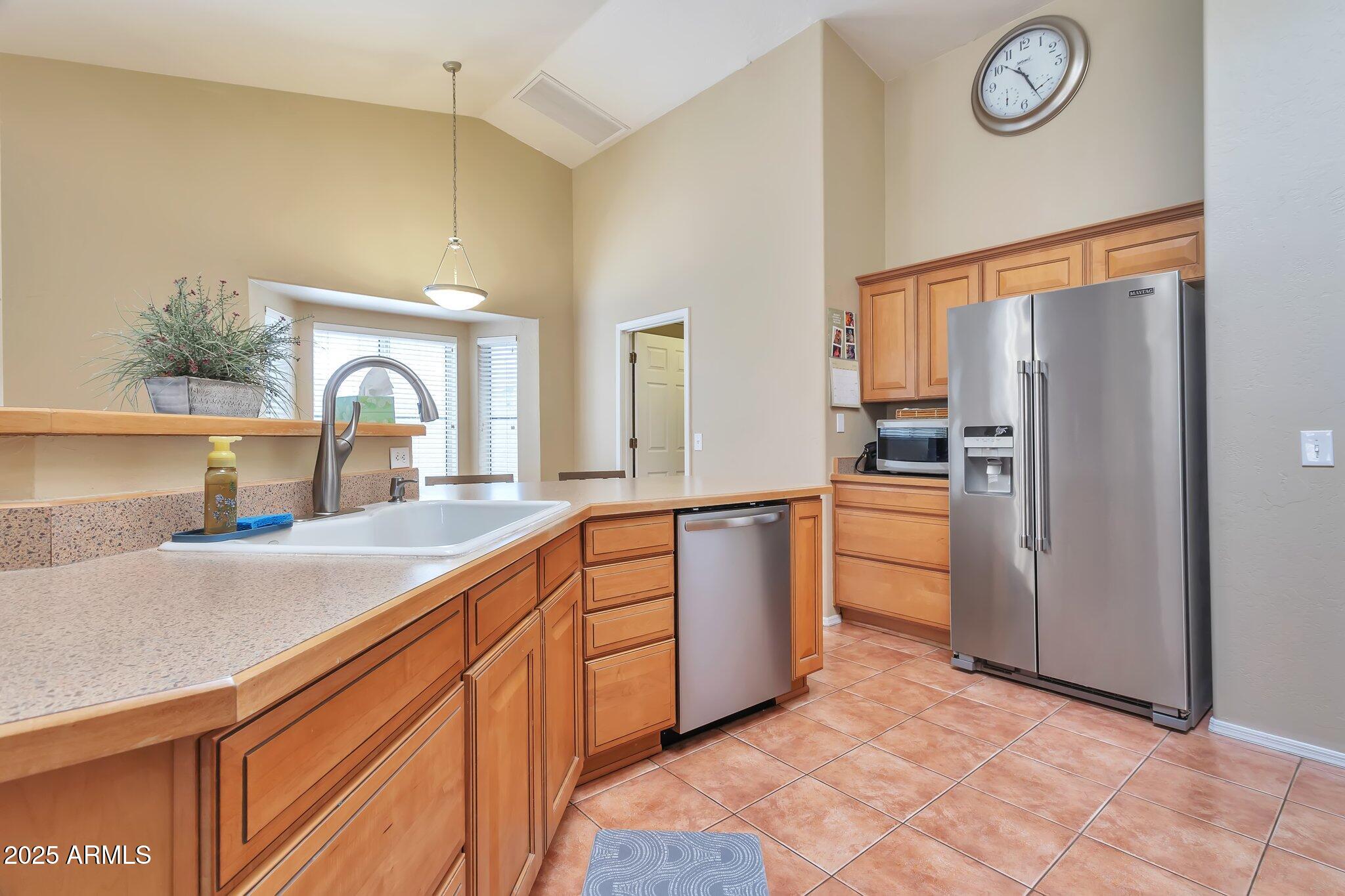 6102 West Shangri-la Road Glendale, AZ 85304 - Photo 11 of 25 Kitchen 2