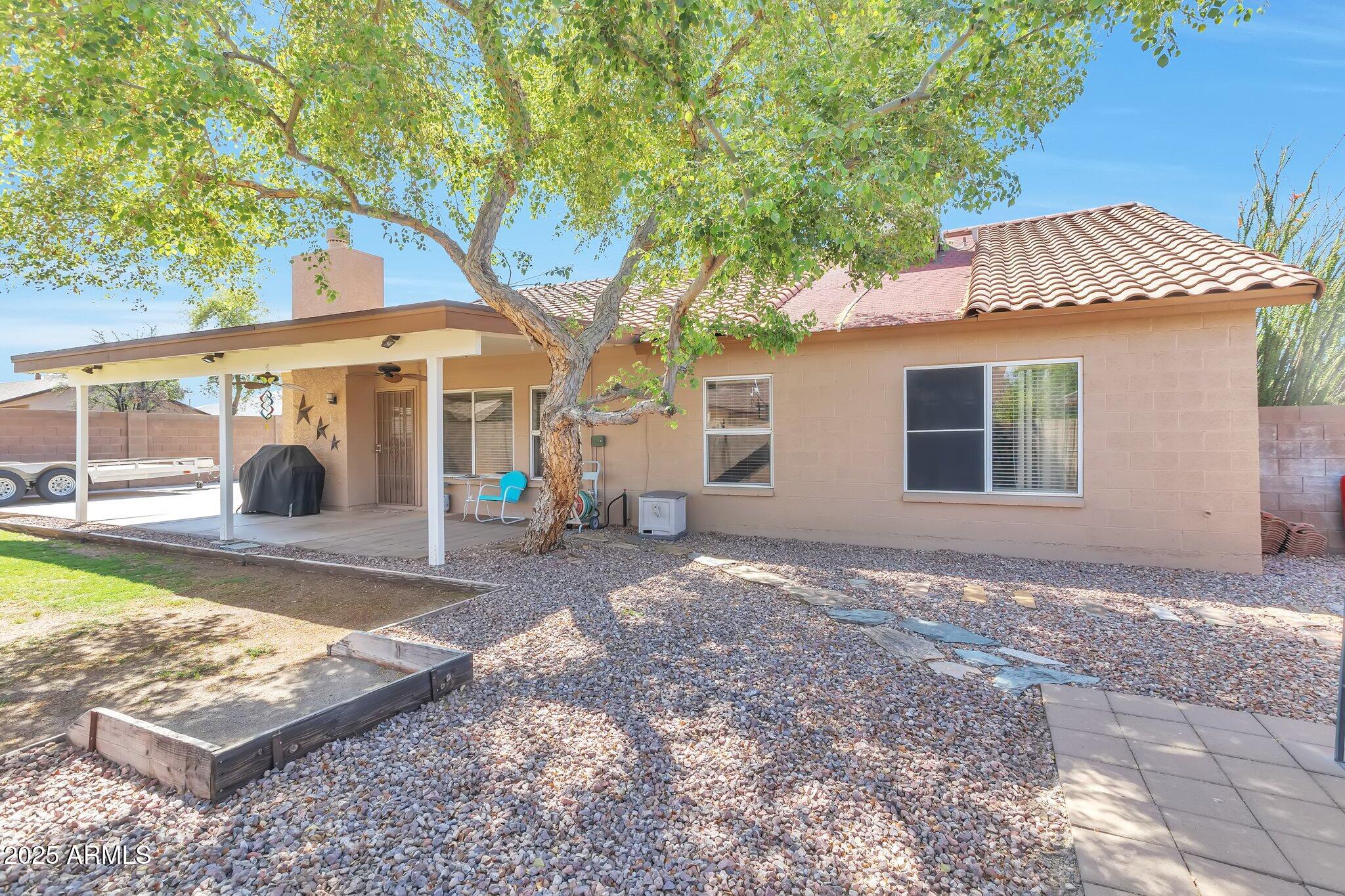 6102 West Shangri-la Road Glendale, AZ 85304 - Photo 24 of 25 Back Yard