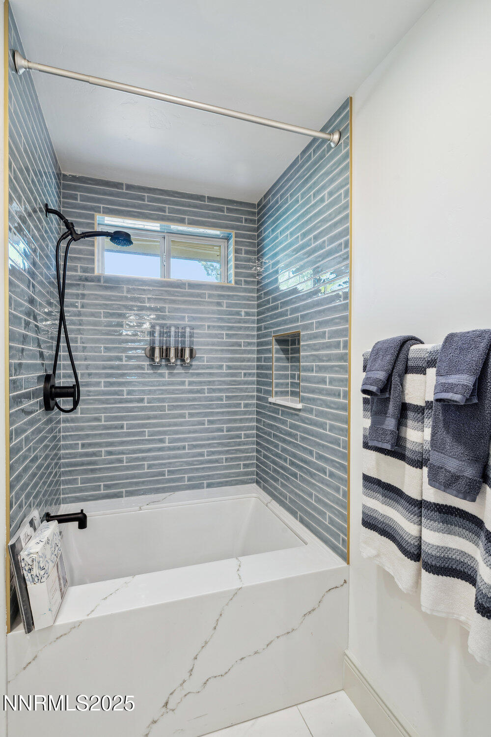 14210 Saddlebow Court Reno, NV 89511 - Photo 16 of 31 027_dsc06153_461