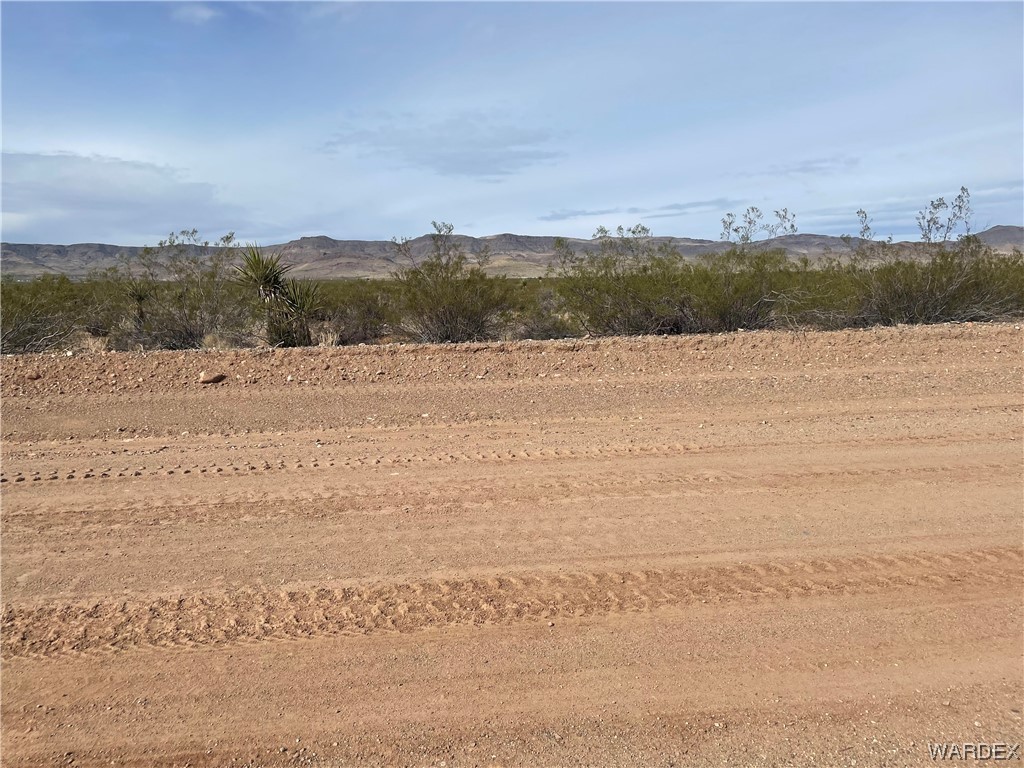 2.18 Egar Road Golden Valley, AZ 86413 - Photo 7 of 12