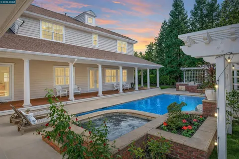 $4,095,000 | 3 Brooktree Drive, Danville, CA 94506
