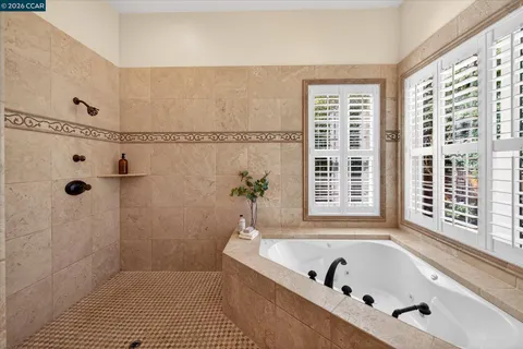 $4,095,000 | 3 Brooktree Drive, Danville, CA 94506