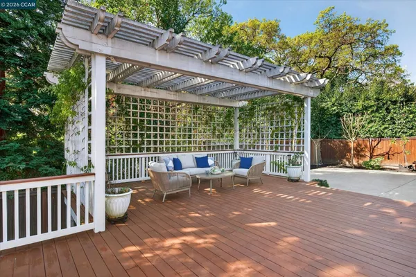 $4,095,000 | 3 Brooktree Drive, Danville, CA 94506