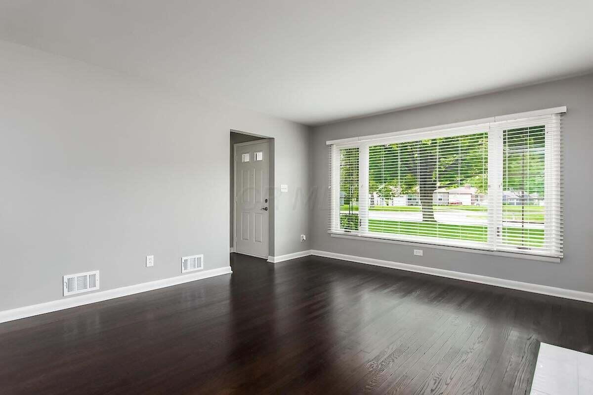 2242 Wickliffe Road Columbus, OH 43221 - Photo 9 of 41 20181031162932714275000000-o