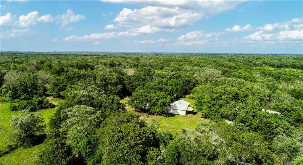 12200 Winn Road Franklin, TX 77856 - Photo 2 of 33 a view of a yard with a house