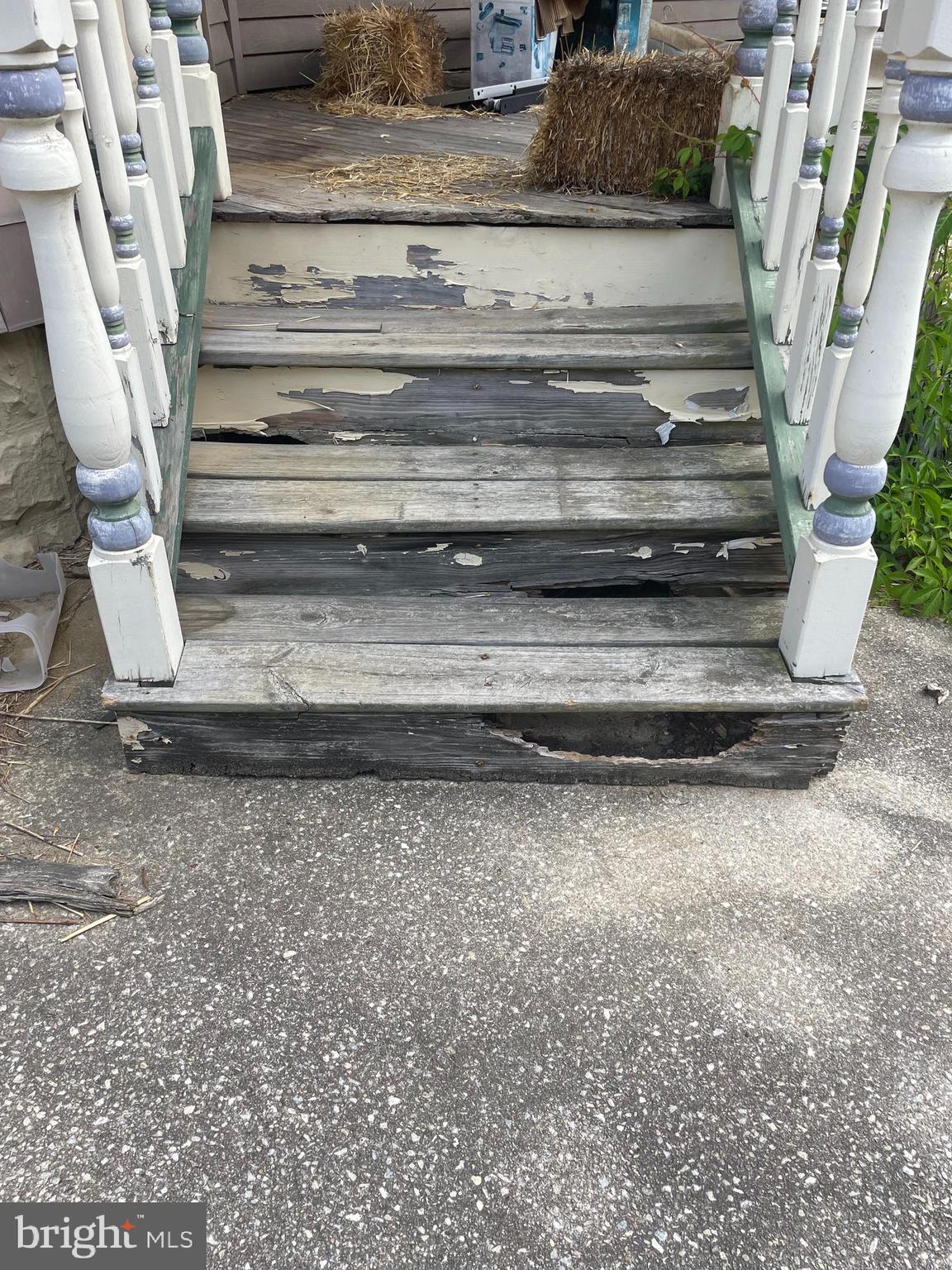 689 Centerton Road Elmer, NJ 08318 - Photo 32 of 34 side porch steps